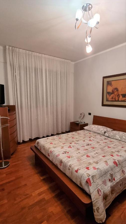 La Casetta Di Grazia E Nino Apartment Buccinasco Bagian luar foto