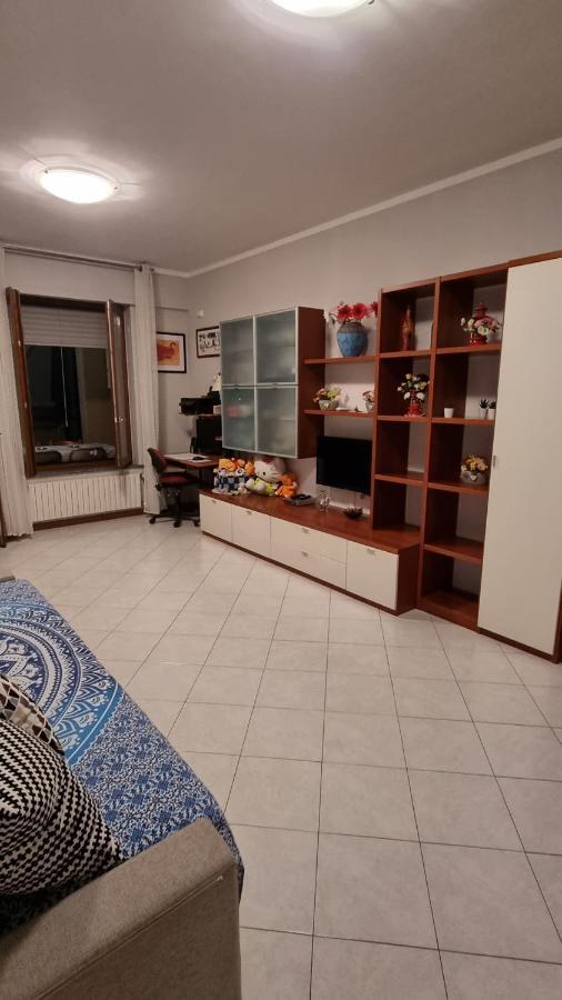 La Casetta Di Grazia E Nino Apartment Buccinasco Bagian luar foto