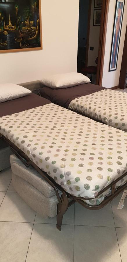 La Casetta Di Grazia E Nino Apartment Buccinasco Bagian luar foto